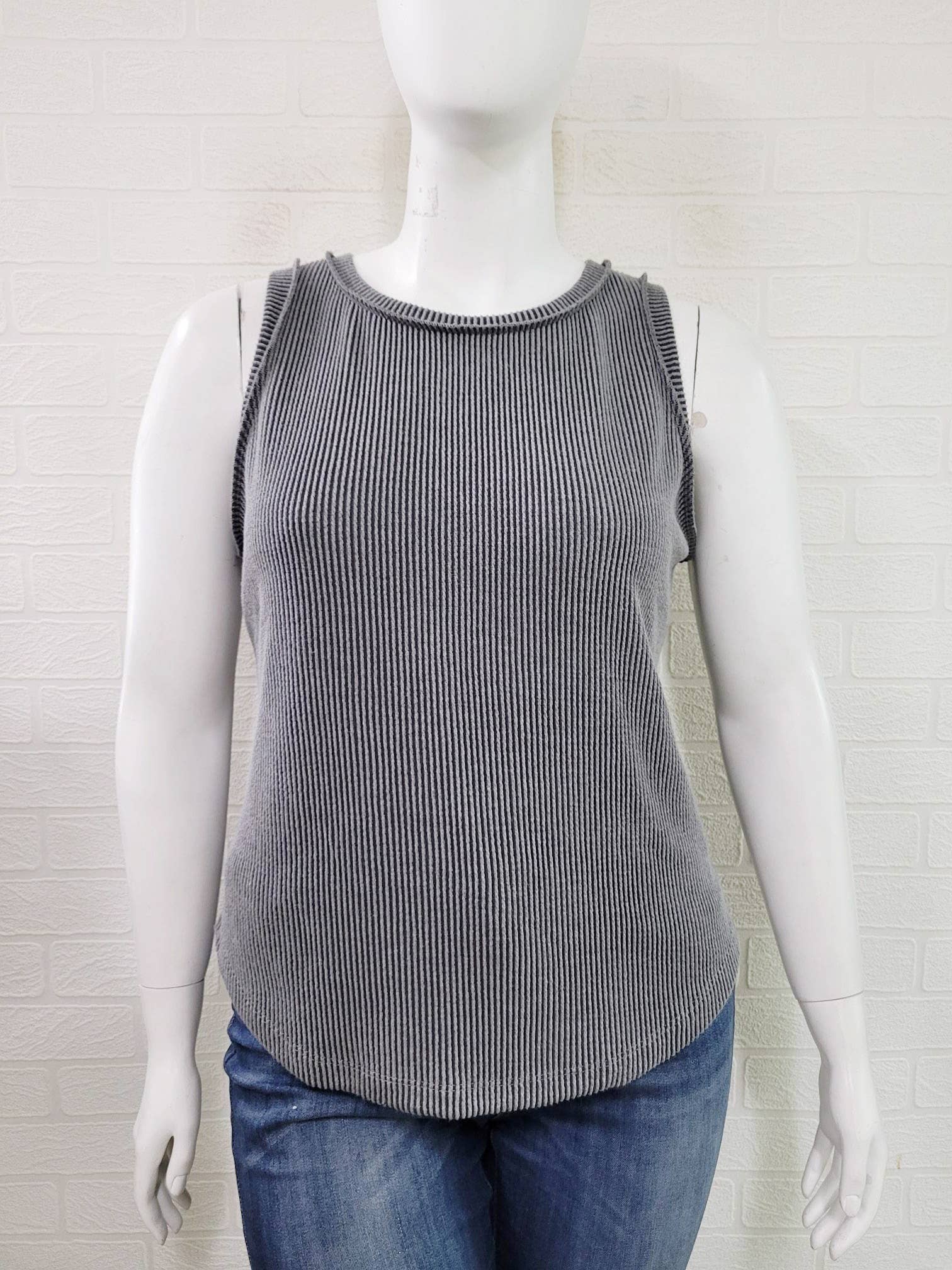 Plus Size Ribbed Tank Top